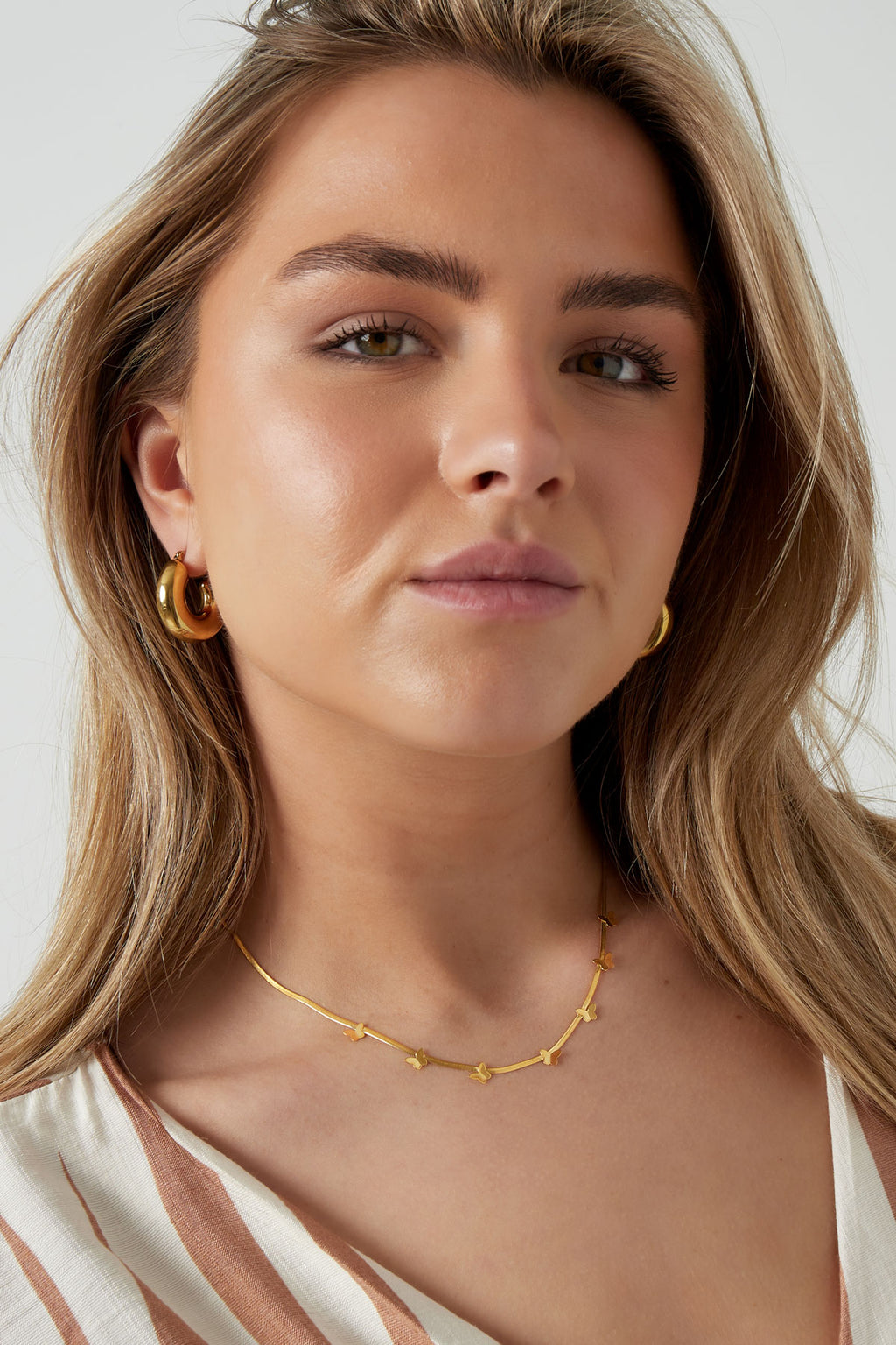 platte schakel ketting met vlinders