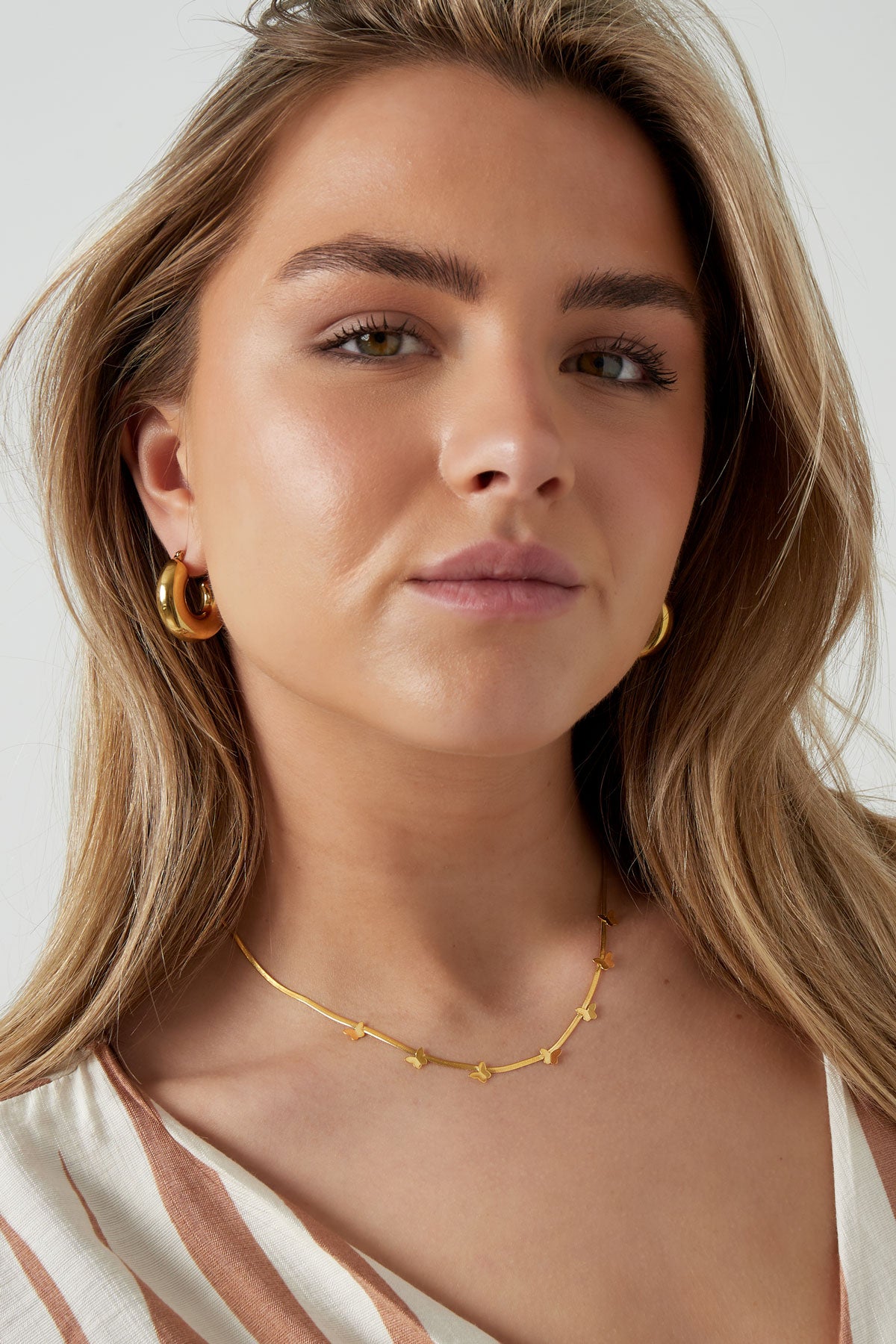 platte schakel ketting met vlinders