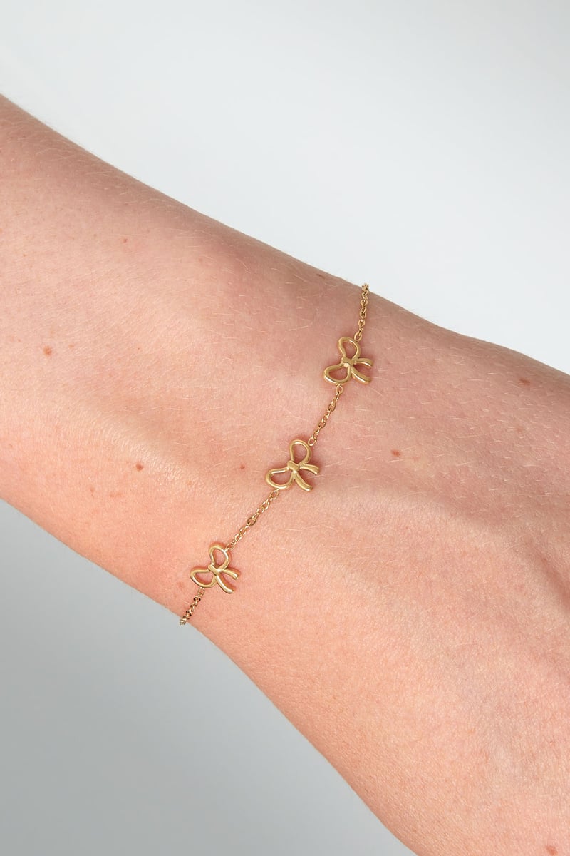 charming bows armband