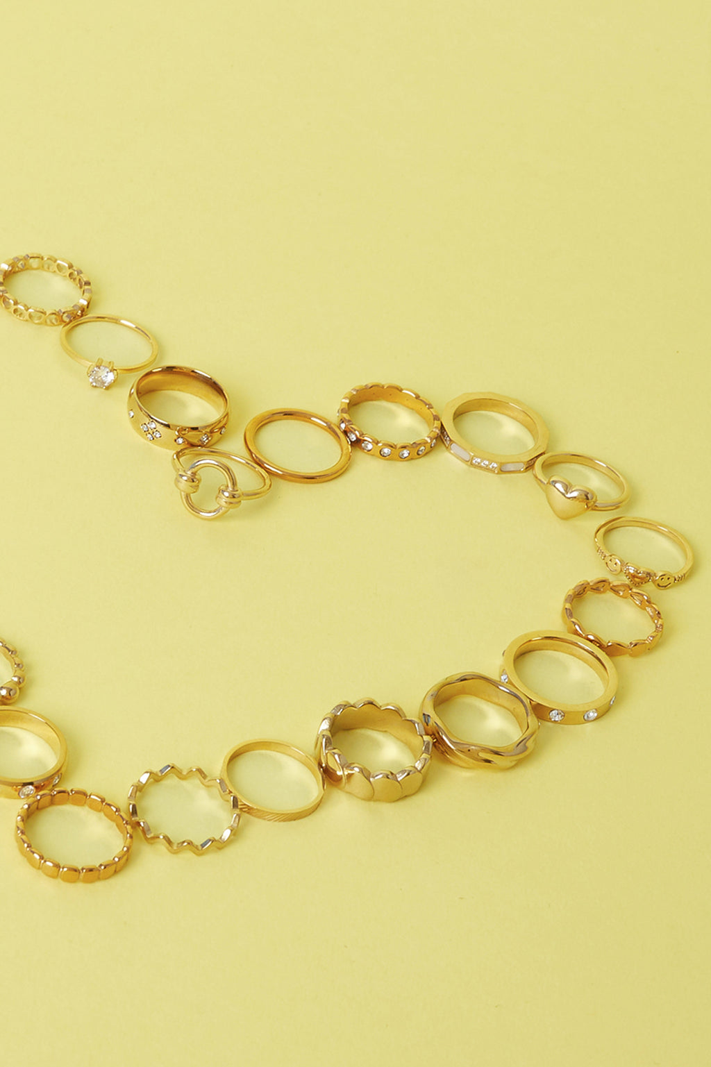 Gedrapeerde statement ring