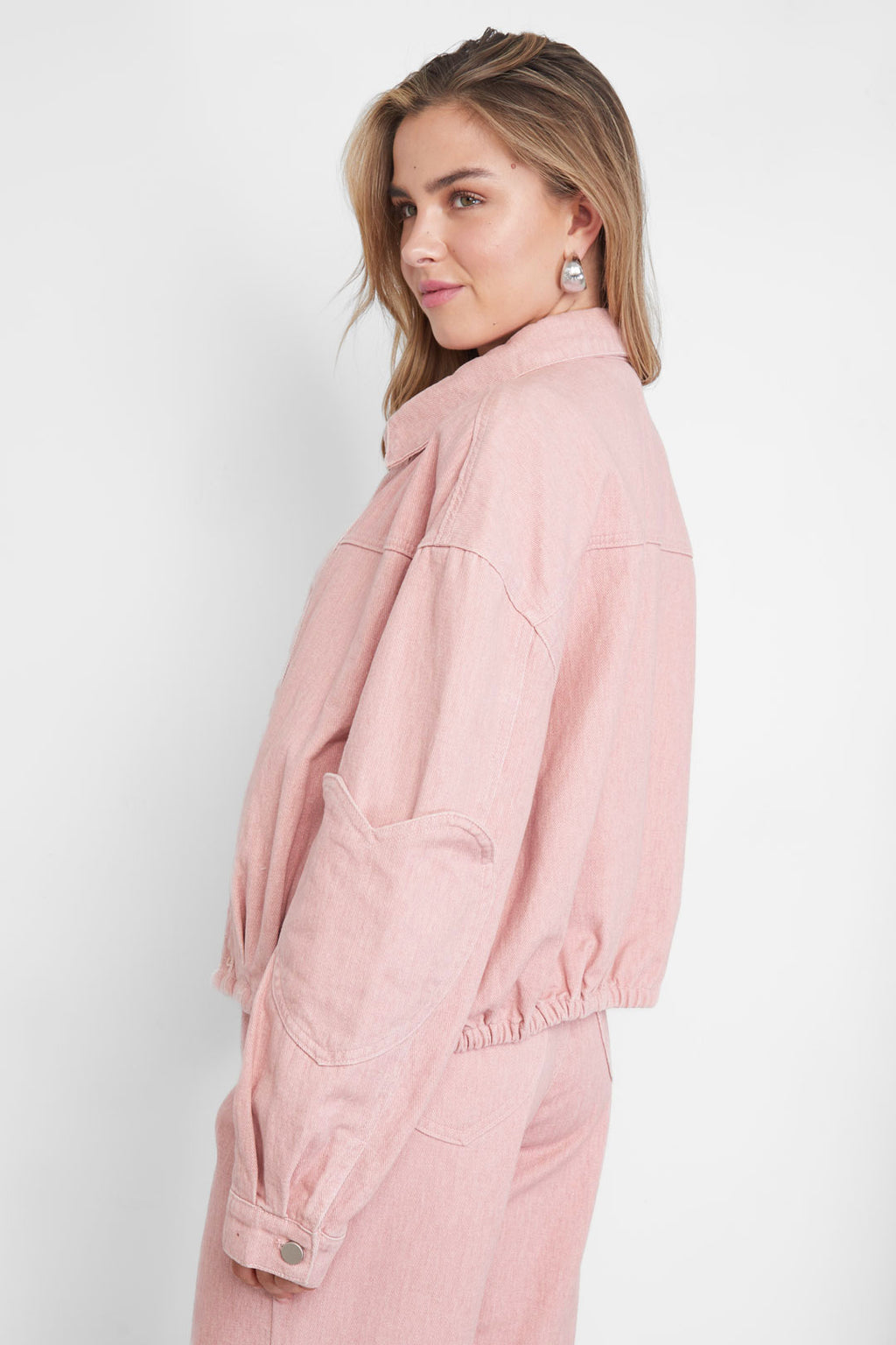 Het hartloze spijkerjack