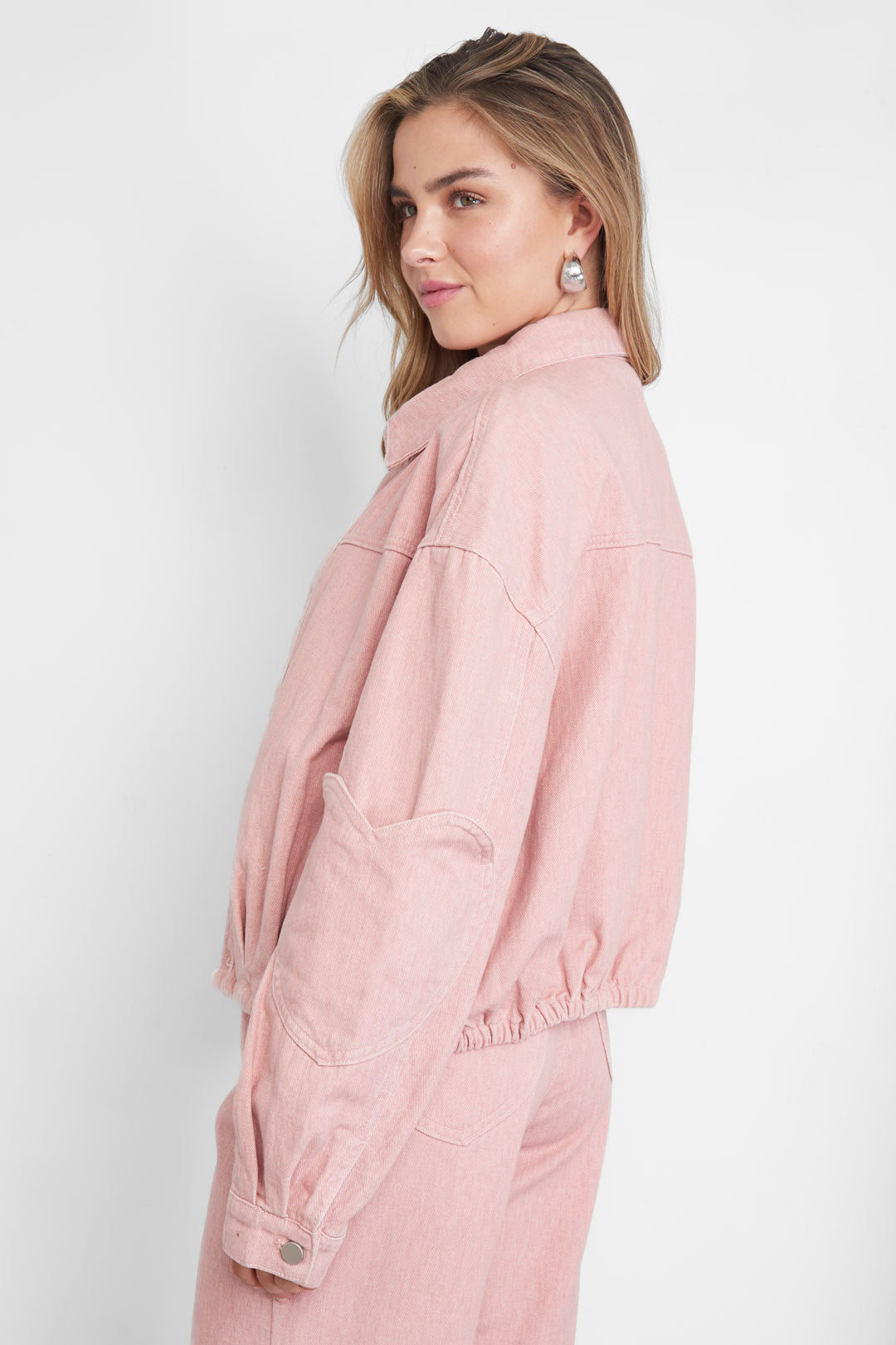 Het hartloze spijkerjack